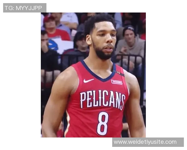 浓眉上半场表现平平10投仅3中贡献7分10篮板数据却依然全面 浓眉上半场表现平平10投仅3中贡献7分10篮板数据却依然全面